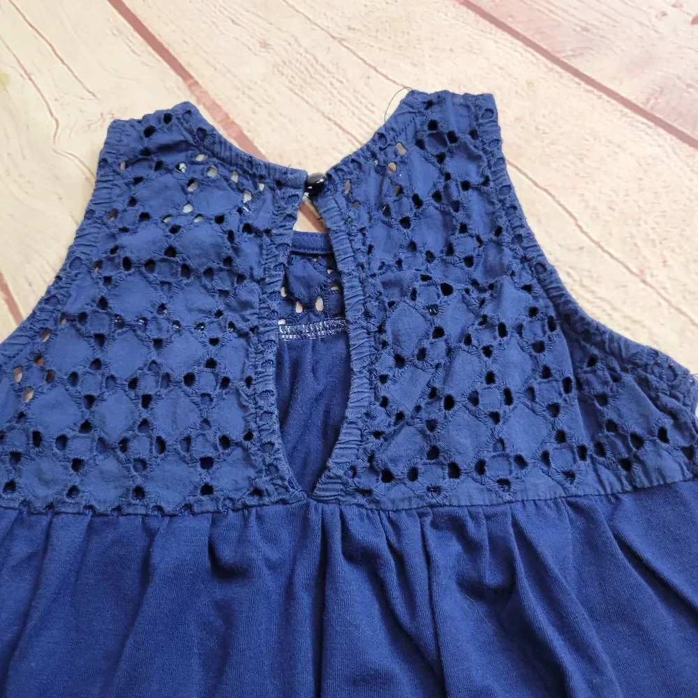 Old Navy tank top S6/7